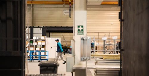 探访蔚来能源欧洲工厂 充电技术的国际化布局与人才业务培训体系